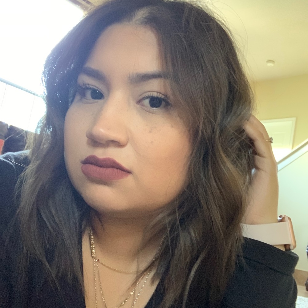 Meet your Posher, Crystal